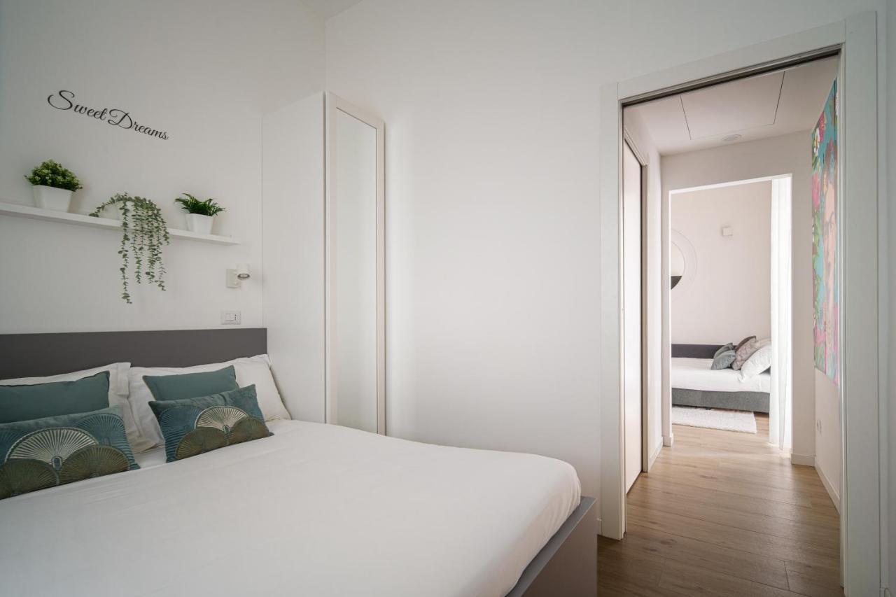 Accomodo Mib31 Bivano Centro Storico Apartment Milan Bagian luar foto