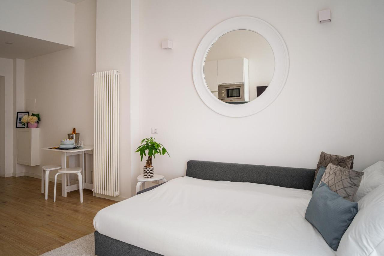 Accomodo Mib31 Bivano Centro Storico Apartment Milan Bagian luar foto