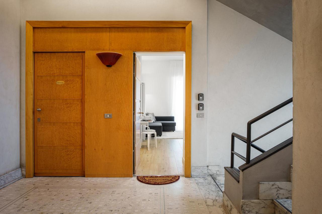 Accomodo Mib31 Bivano Centro Storico Apartment Milan Bagian luar foto