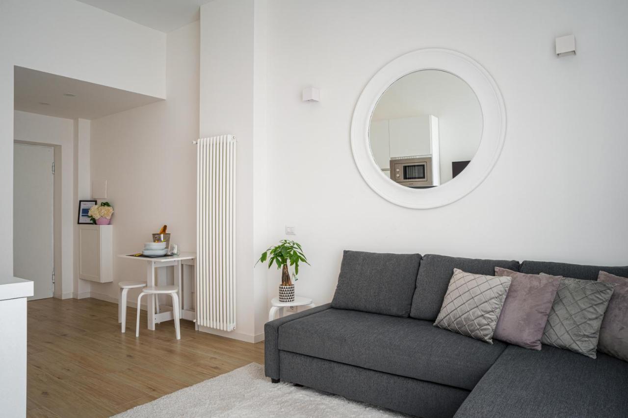 Accomodo Mib31 Bivano Centro Storico Apartment Milan Bagian luar foto