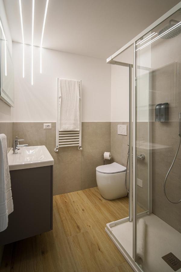 Accomodo Mib31 Bivano Centro Storico Apartment Milan Bagian luar foto