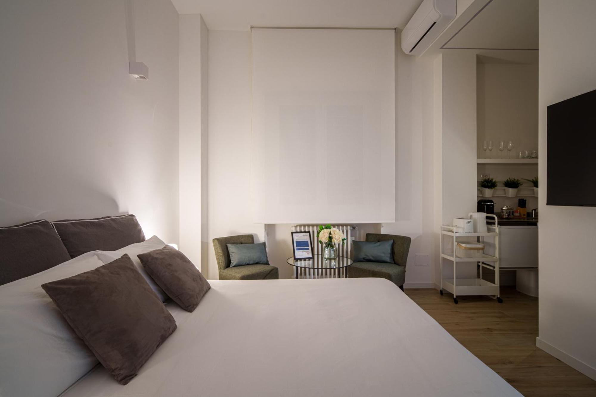 Accomodo Mib31 Bivano Centro Storico Apartment Milan Bagian luar foto